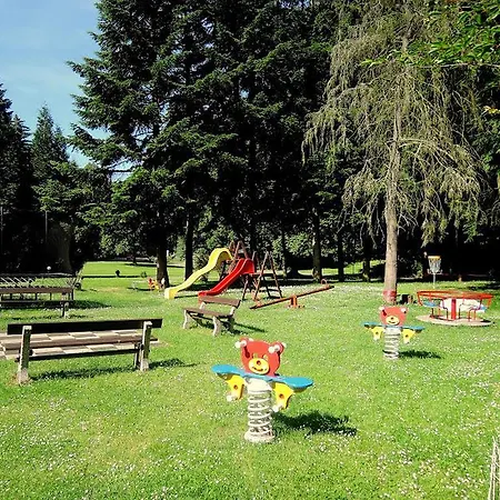 Πανσιόν Konopiste Benesov (Central Bohemian)